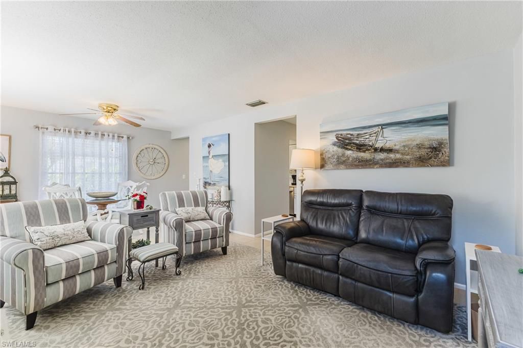 36 Temple Ct, Lehigh Acres, FL 33936 Photo