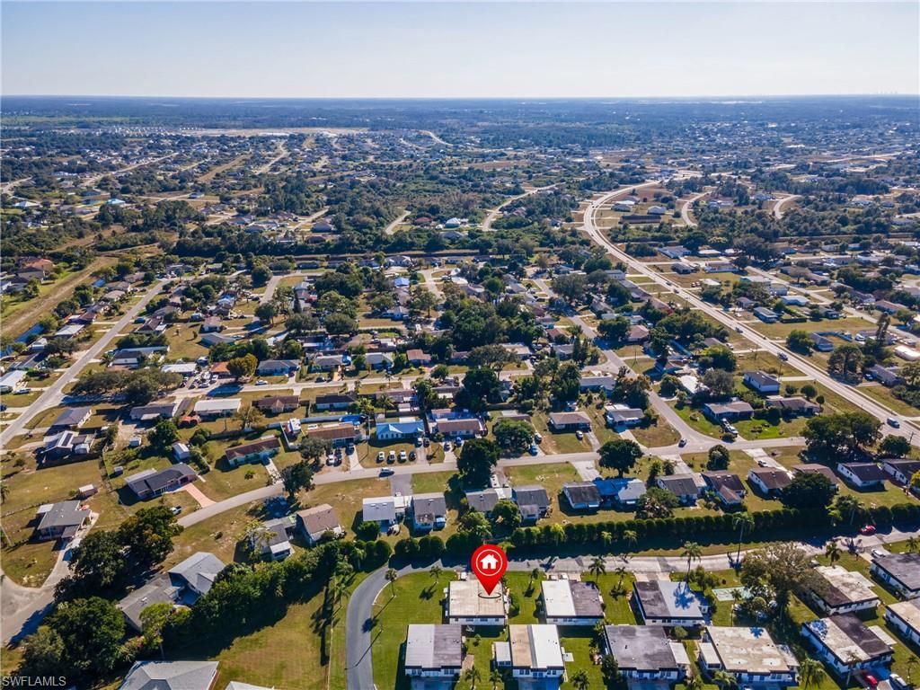 36 Temple Ct, Lehigh Acres, FL 33936 Photo