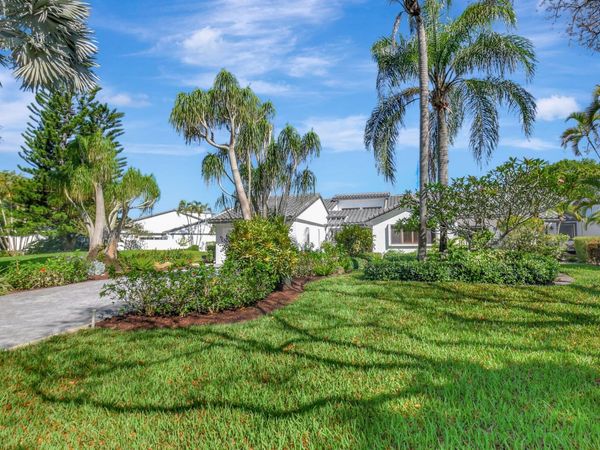 79 Hampshire Lane, Boynton Beach, FL 33436