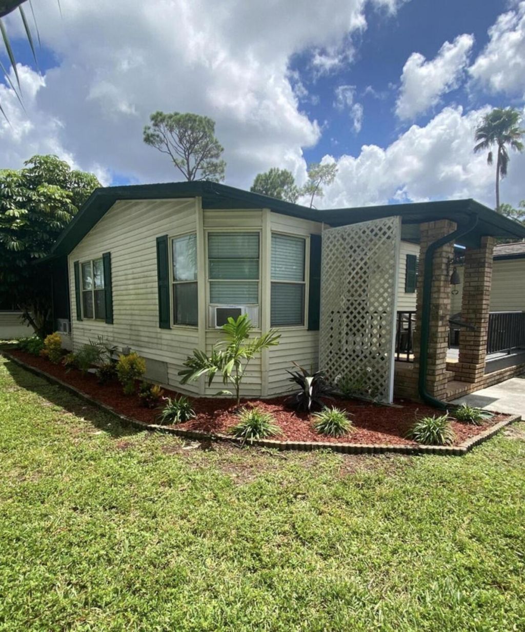 19418 Saddlebrook Court, North Fort Myers, FL 33903 Photo