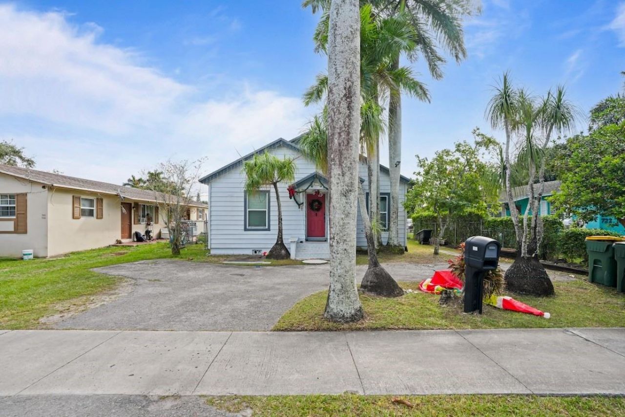 708 NW 15th Street, Homestead, FL 33030 Photo