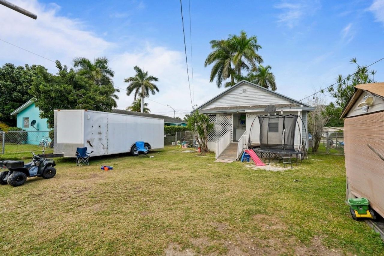 708 NW 15th Street, Homestead, FL 33030 Photo