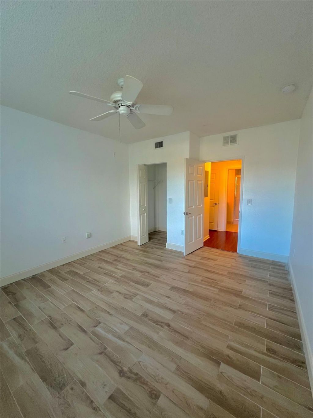 8060 N Nob Hill Road, Unit 206, Tamarac, FL 33321 Photo