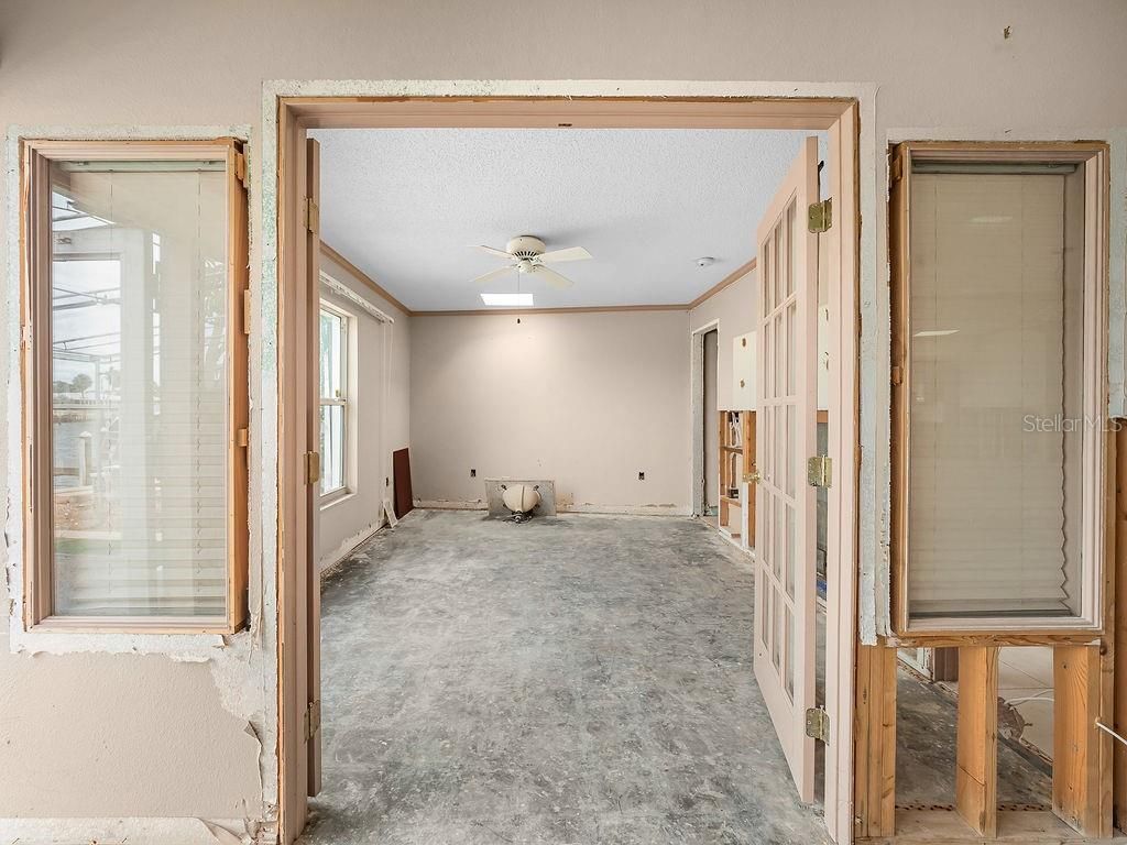 34 Seaside Court, Holmes Beach, FL 34217 Photo