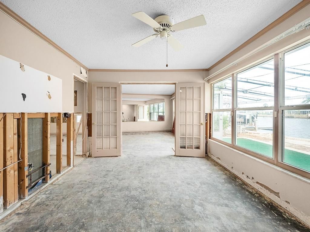 34 Seaside Court, Holmes Beach, FL 34217 Photo