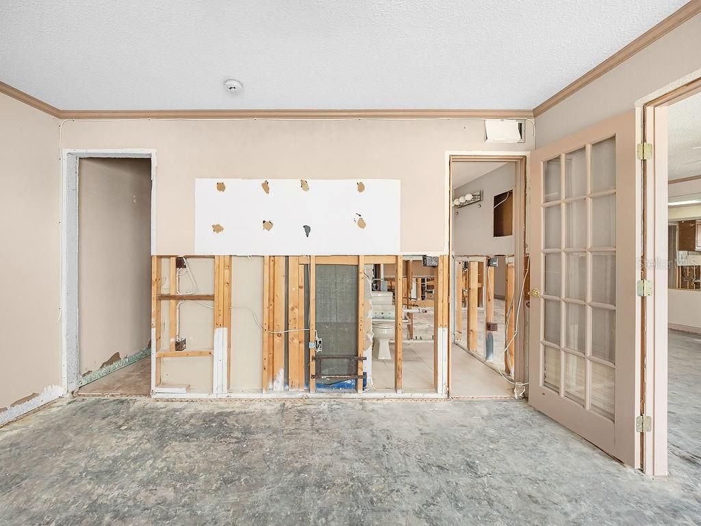 34 Seaside Court, Holmes Beach, FL 34217 Photo