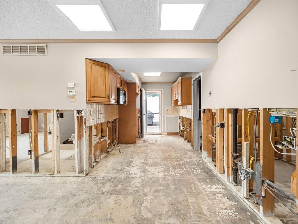 34 Seaside Court, Holmes Beach, FL 34217 Photo