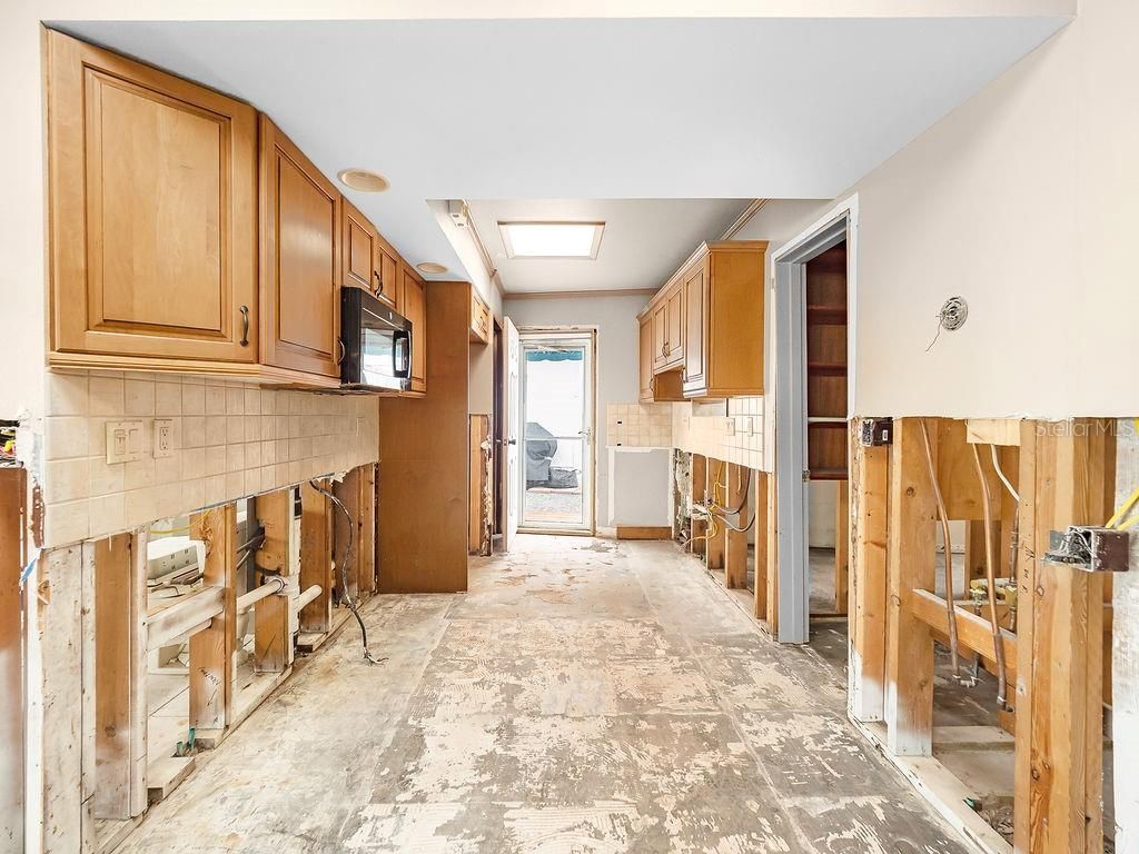 34 Seaside Court, Holmes Beach, FL 34217 Photo