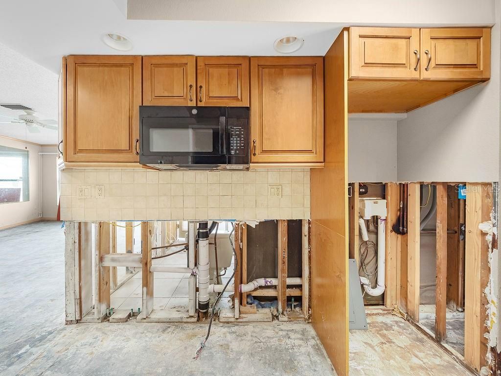 34 Seaside Court, Holmes Beach, FL 34217 Photo