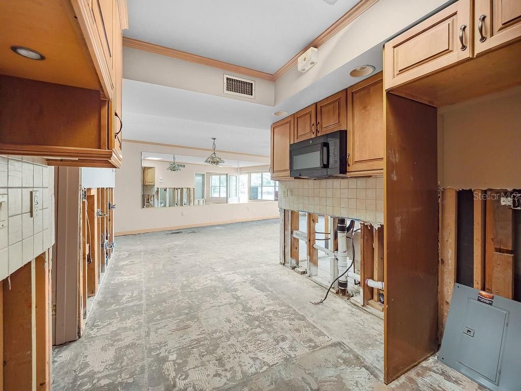 34 Seaside Court, Holmes Beach, FL 34217 Photo