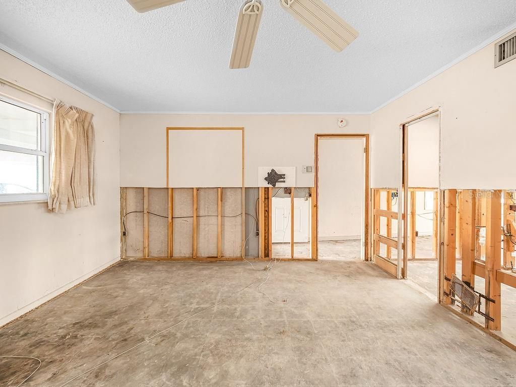 34 Seaside Court, Holmes Beach, FL 34217 Photo