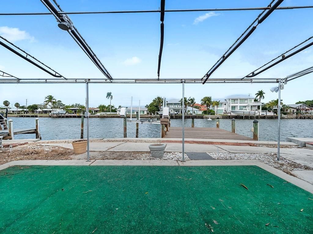 34 Seaside Court, Holmes Beach, FL 34217 Photo