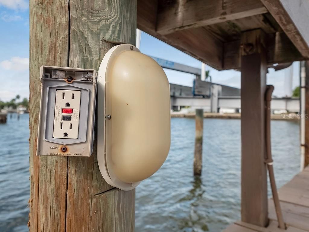 34 Seaside Court, Holmes Beach, FL 34217 Photo