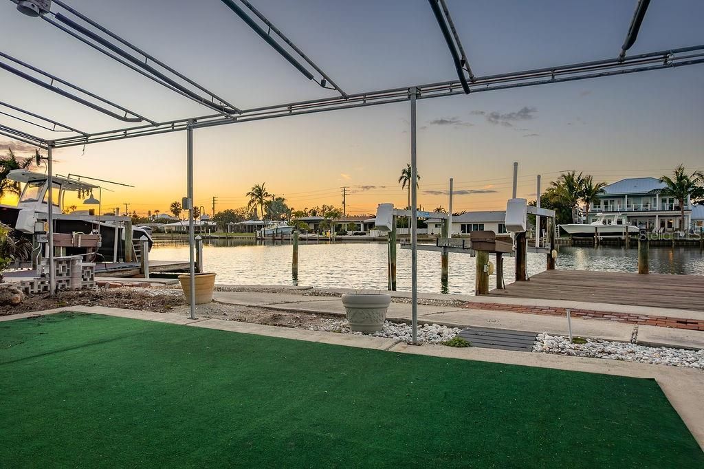 34 Seaside Court, Holmes Beach, FL 34217 Photo