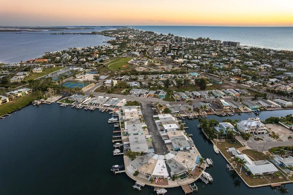 34 Seaside Court, Holmes Beach, FL 34217 Photo