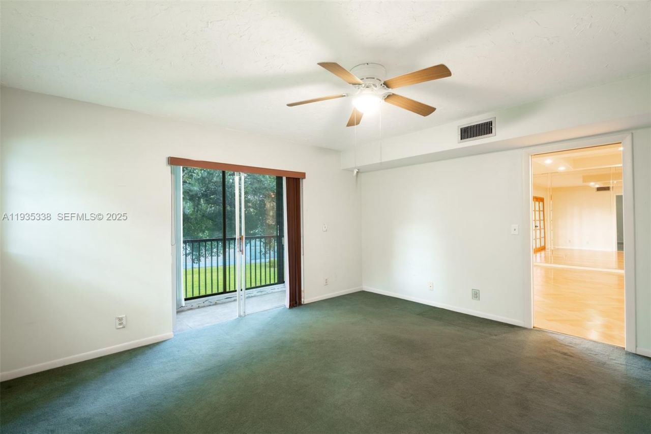 150 S Hollybrook Ter, Unit 208, Pembroke Pines, FL 33025 Photo