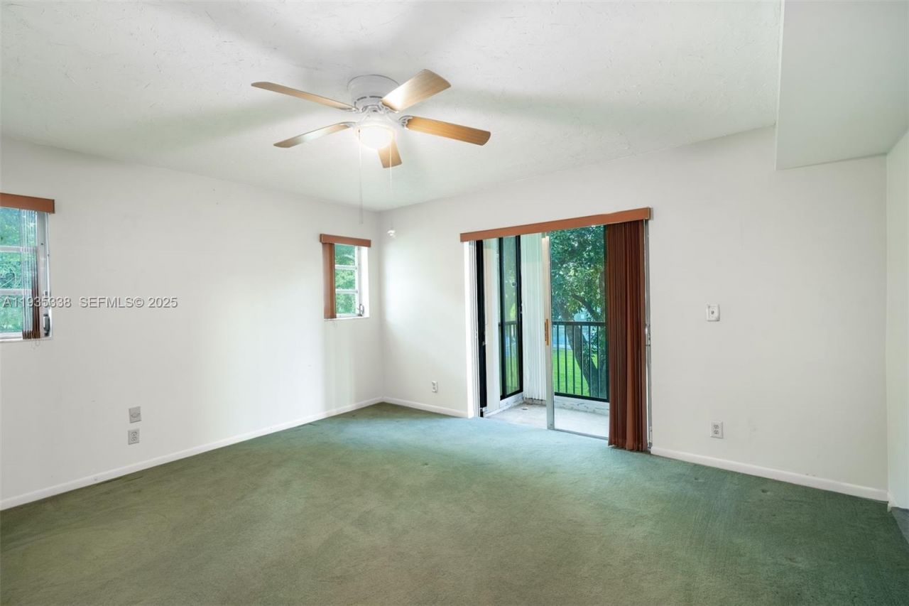 150 S Hollybrook Ter, Unit 208, Pembroke Pines, FL 33025 Photo