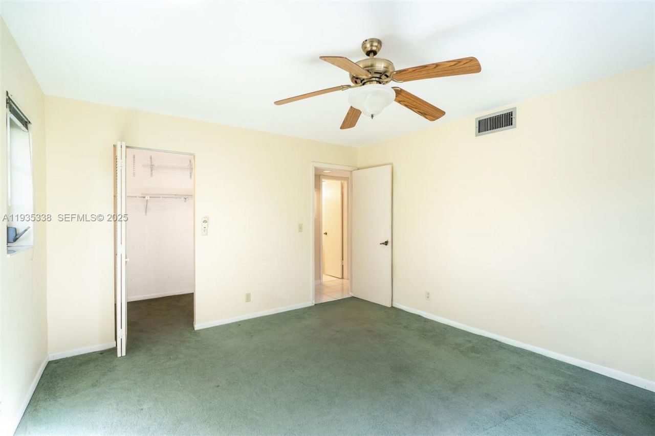 150 S Hollybrook Ter, Unit 208, Pembroke Pines, FL 33025 Photo
