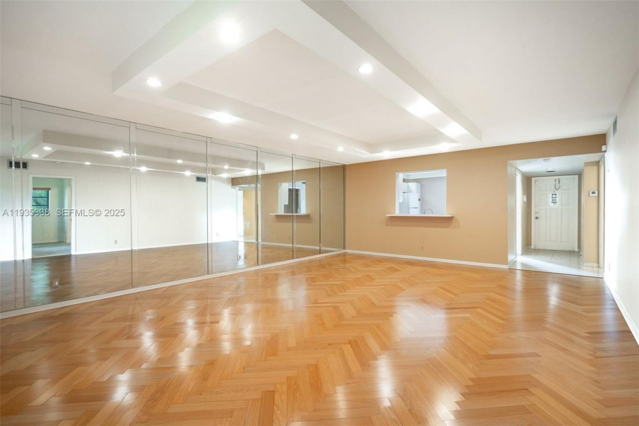 150 S Hollybrook Ter, Unit 208, Pembroke Pines, FL 33025 Photo