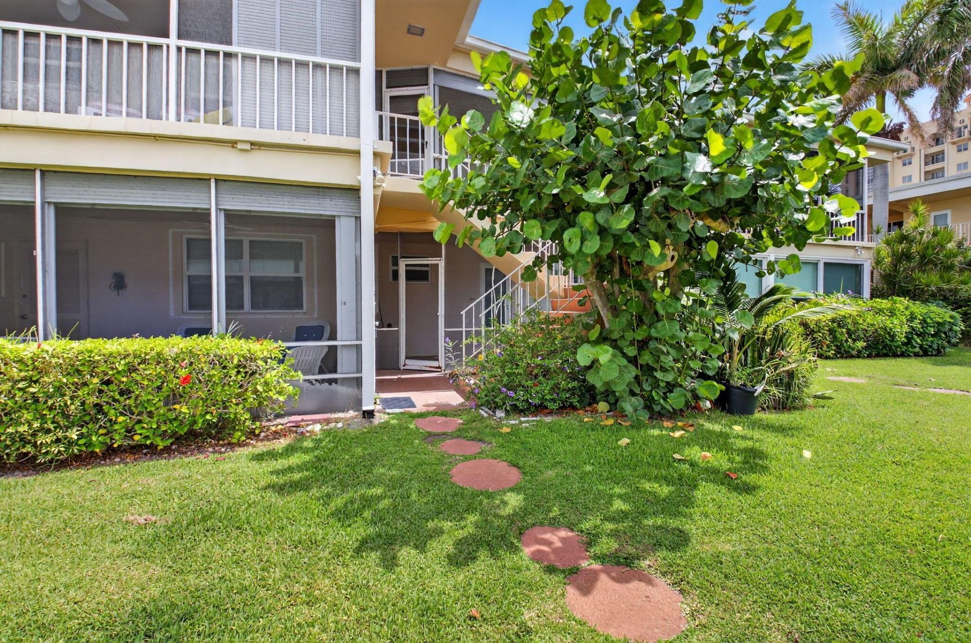 930 Osceola Drive, Unit 8, Boca Raton, FL 33432 Photo