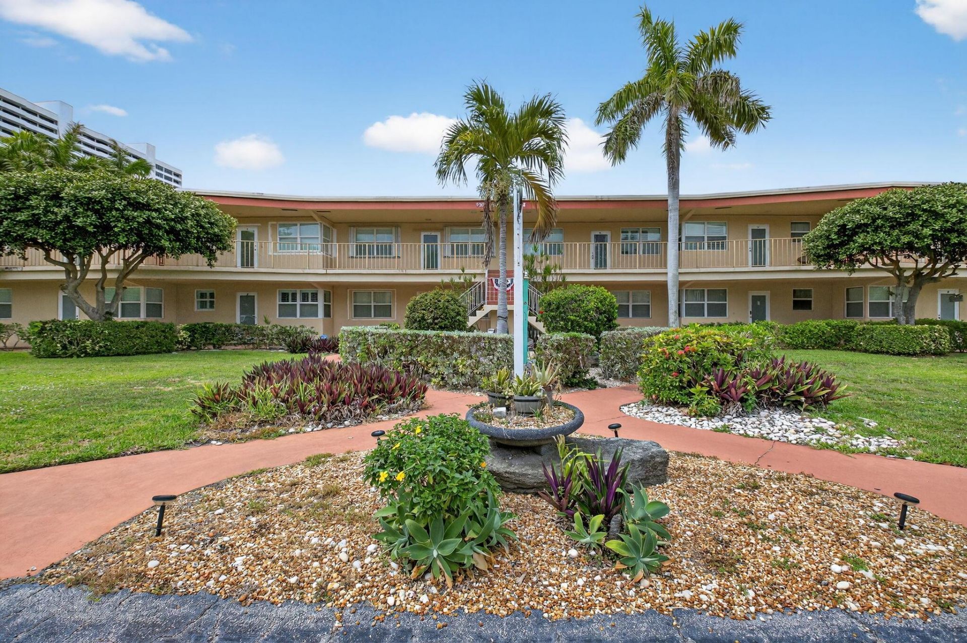 930 Osceola Drive, Unit 8, Boca Raton, FL 33432 Photo