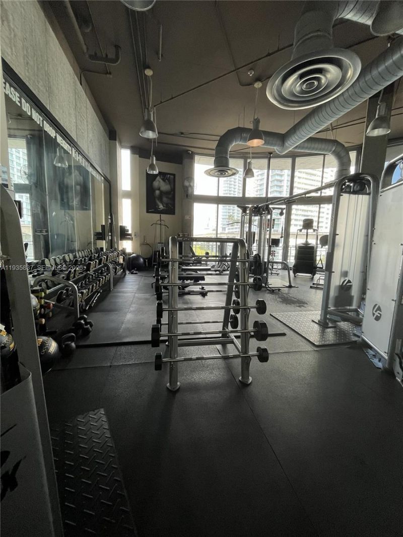 690 SW 1st Ct, Unit 1709, Miami, FL 33130 Photo