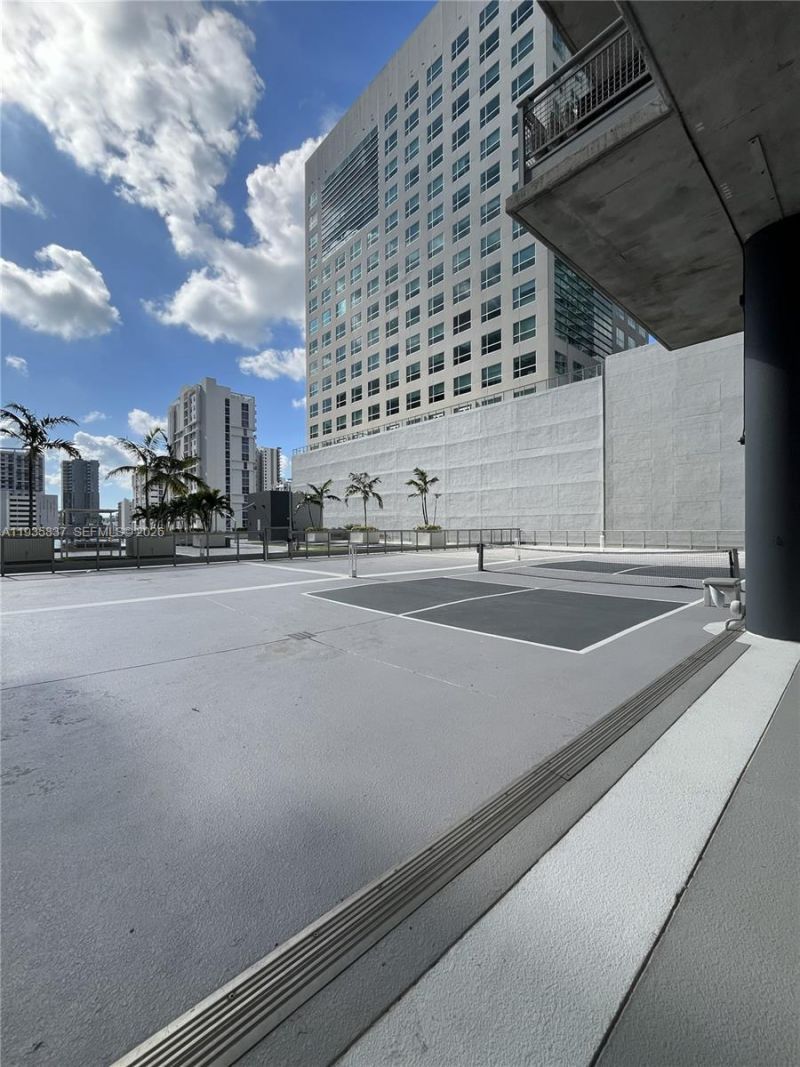 690 SW 1st Ct, Unit 1709, Miami, FL 33130 Photo