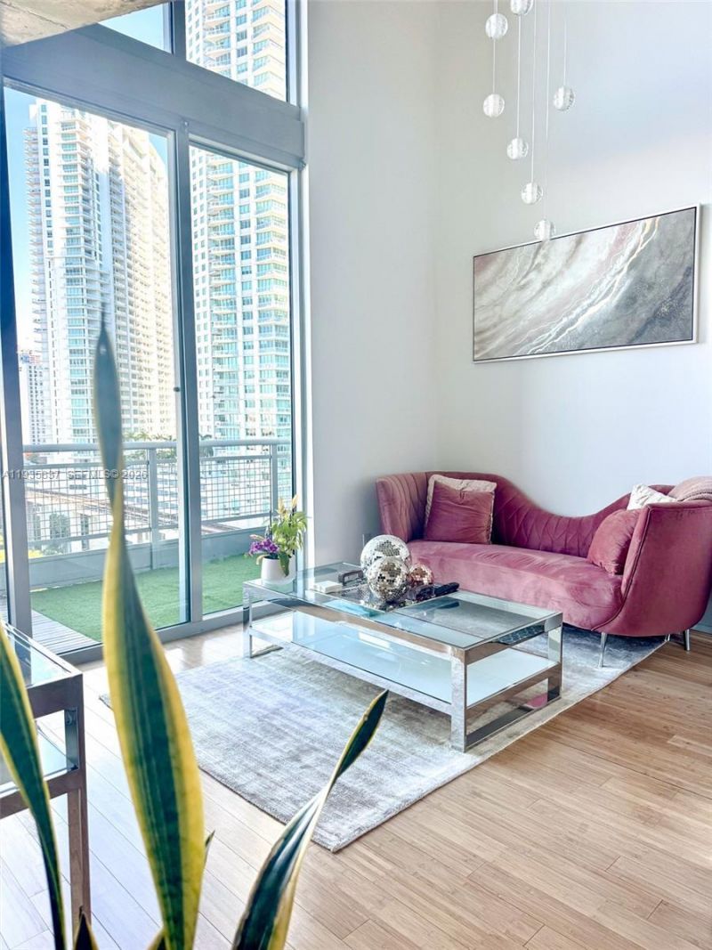 690 SW 1st Ct, Unit 1709, Miami, FL 33130 Photo