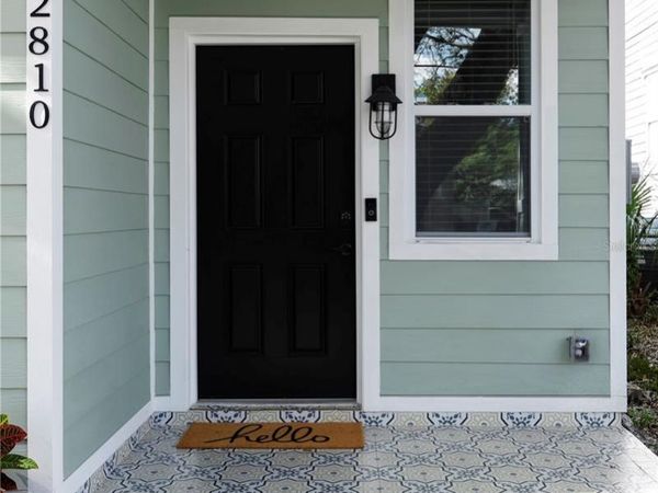 2810 N 16TH STREET, TAMPA, FL 33605