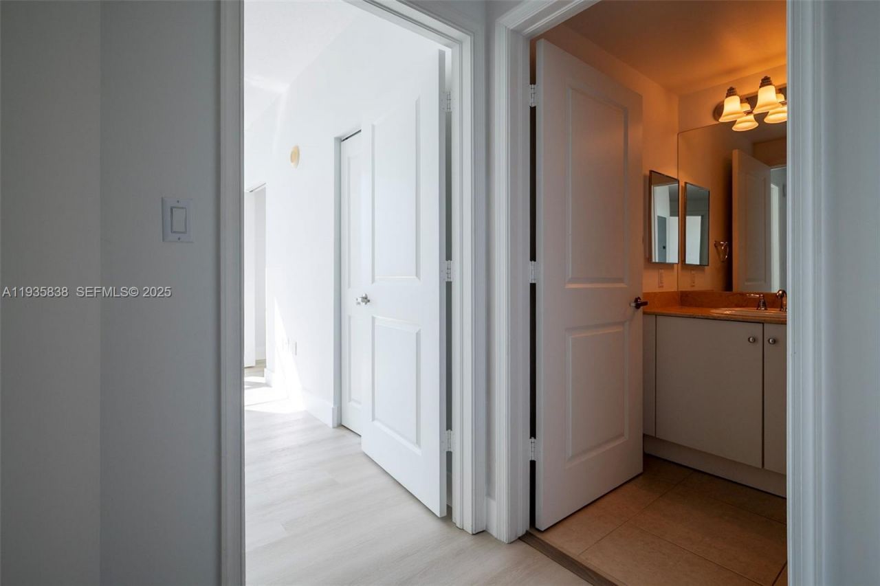 350 N Federal Hwy , Unit 512, Boynton Beach, FL 33435 Photo