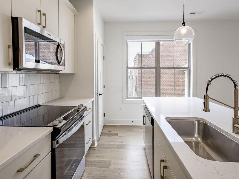 173 S Front Street, Unit 173SF, Columbus, OH 43215 Photo 10