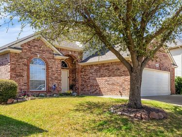 5513 Paloma Court, Fort Worth, TX 76179