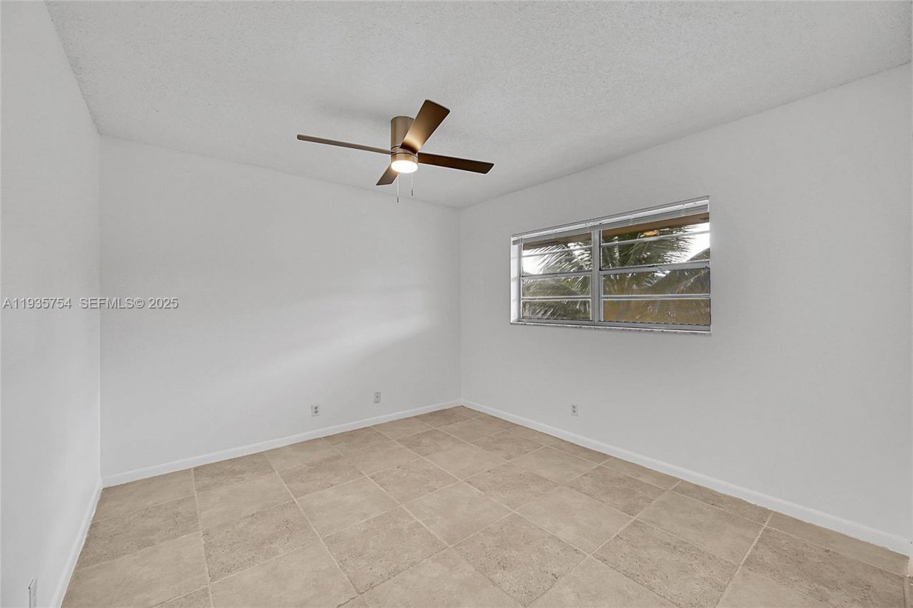 7305 NW 4th Pl, Unit 202, Margate, FL 33063 Photo