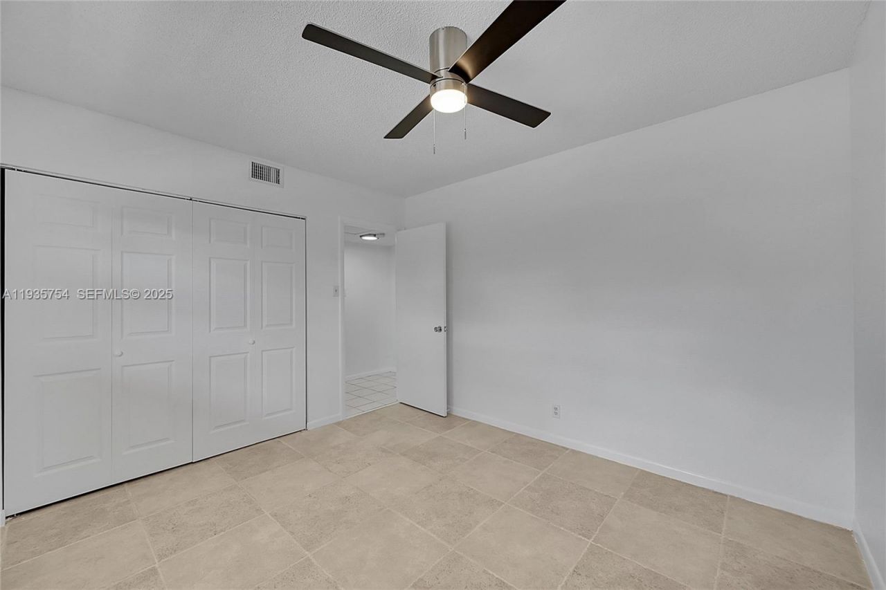 7305 NW 4th Pl, Unit 202, Margate, FL 33063 Photo