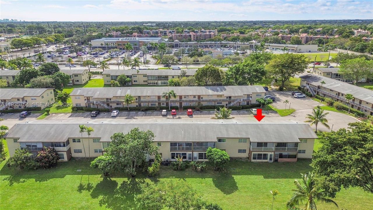 7305 NW 4th Pl, Unit 202, Margate, FL 33063 Photo