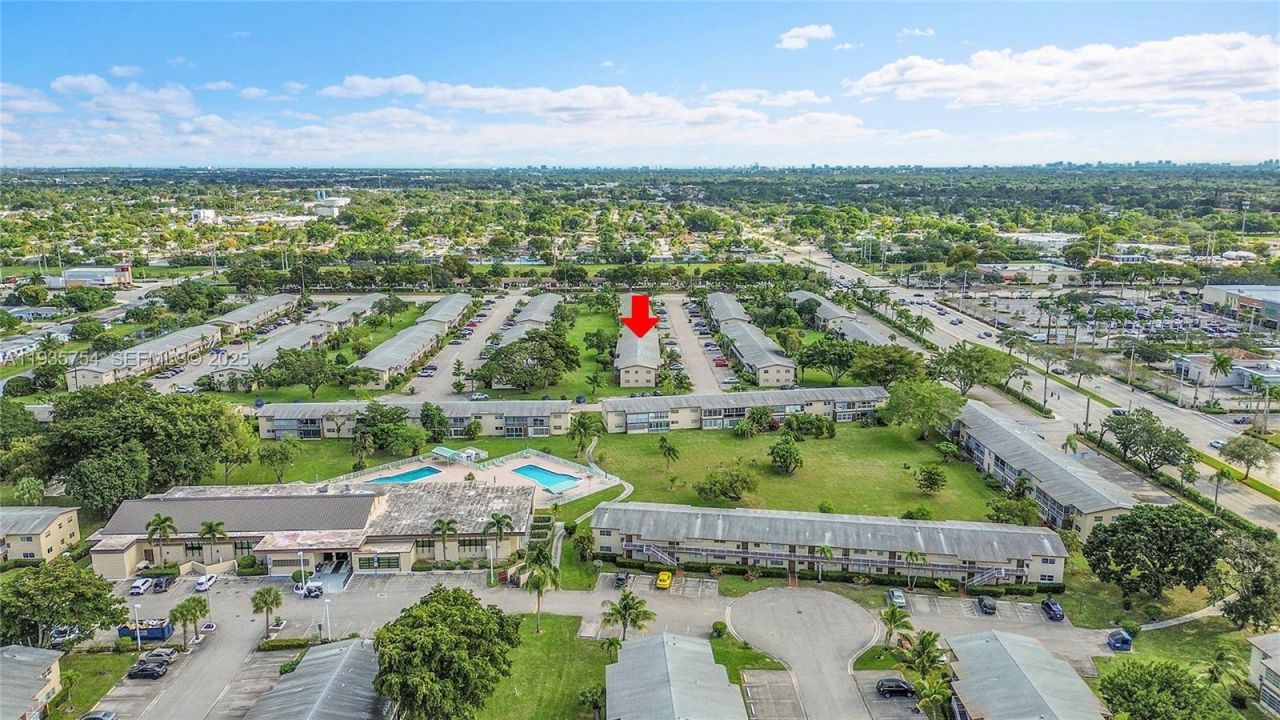 7305 NW 4th Pl, Unit 202, Margate, FL 33063 Photo