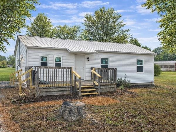 204/210 School Street, Puryear, TN 38251