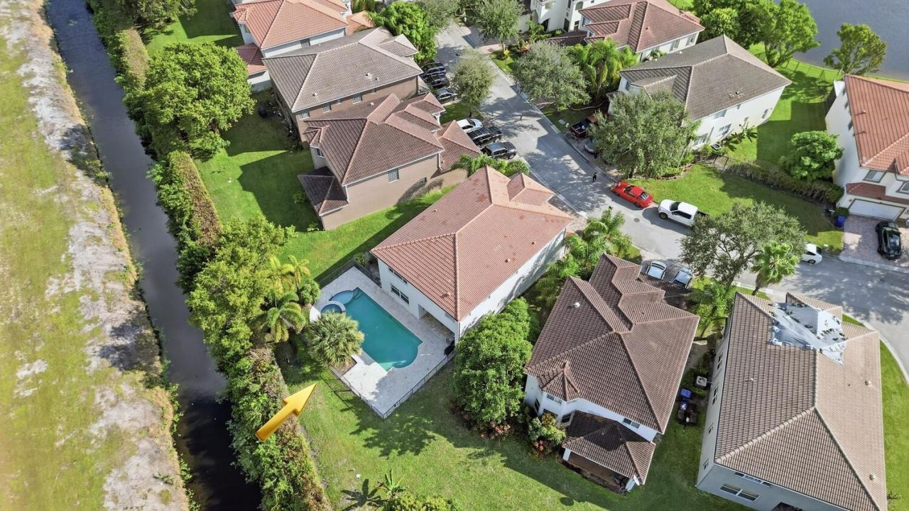 1085 Center Stone Ln, Riviera Beach, FL 33404 Photo