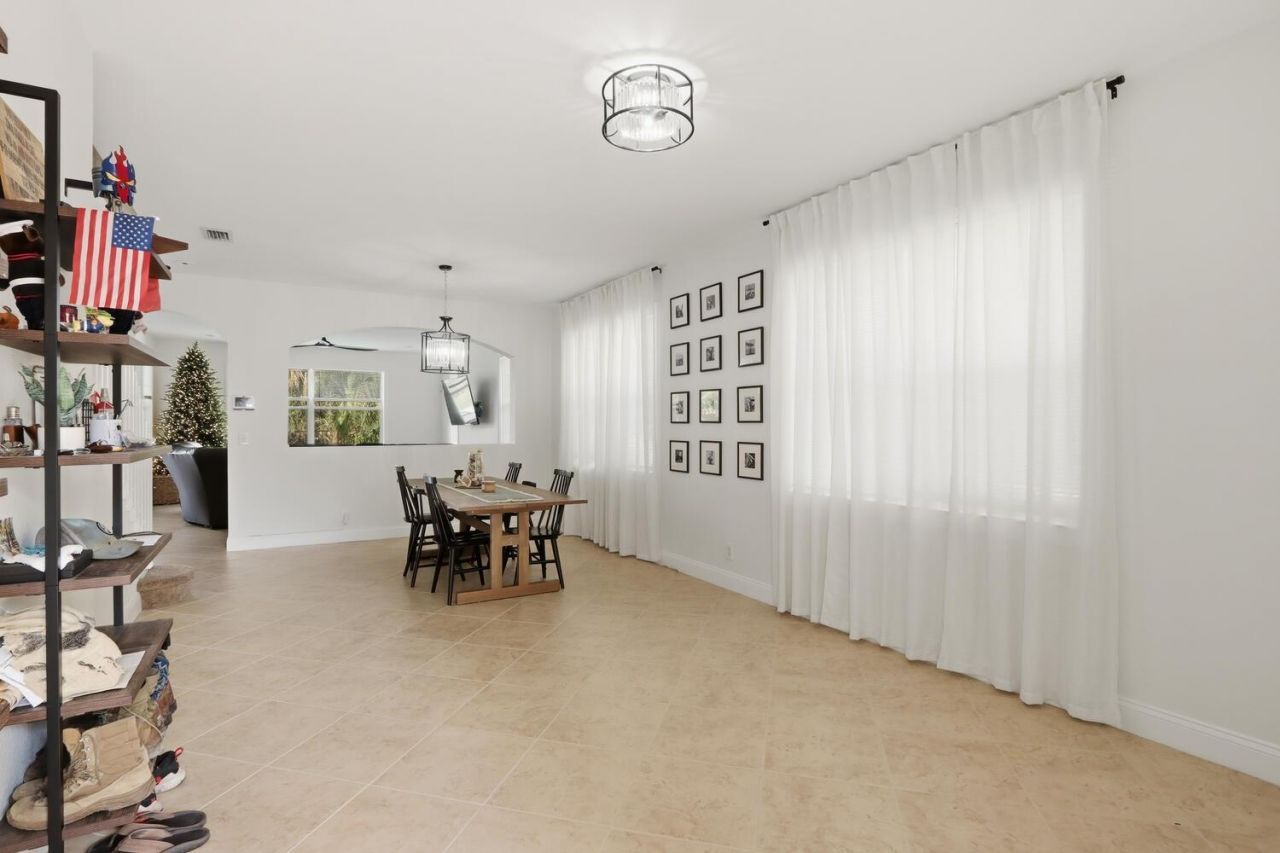 1085 Center Stone Ln, Riviera Beach, FL 33404 Photo