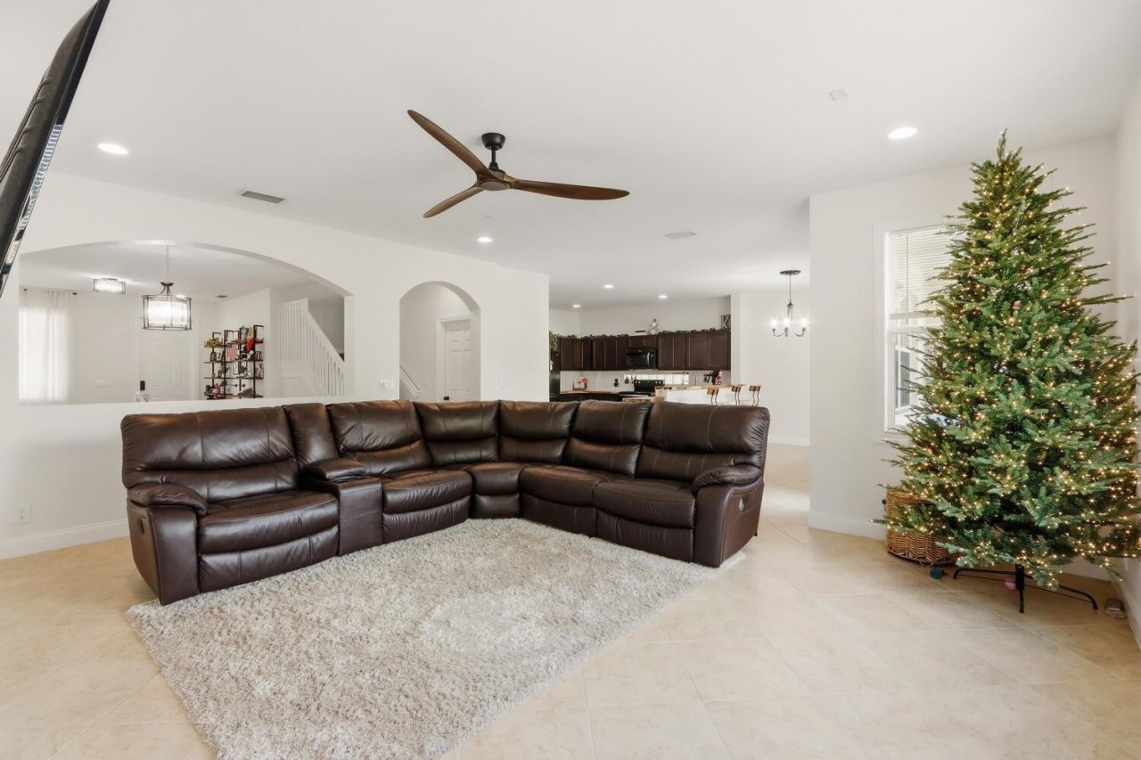 1085 Center Stone Ln, Riviera Beach, FL 33404 Photo