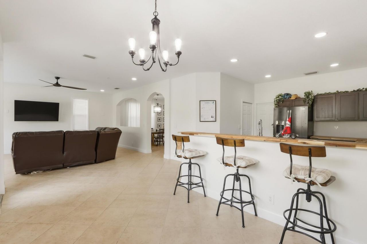 1085 Center Stone Ln, Riviera Beach, FL 33404 Photo