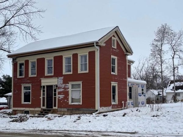 8976 N Main Street, LEAF RIVER, IL 61047