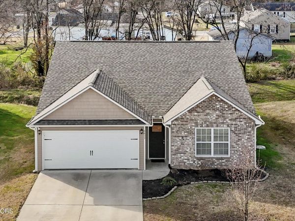 3633 Flowering Vine Way, Knoxville, TN 37917