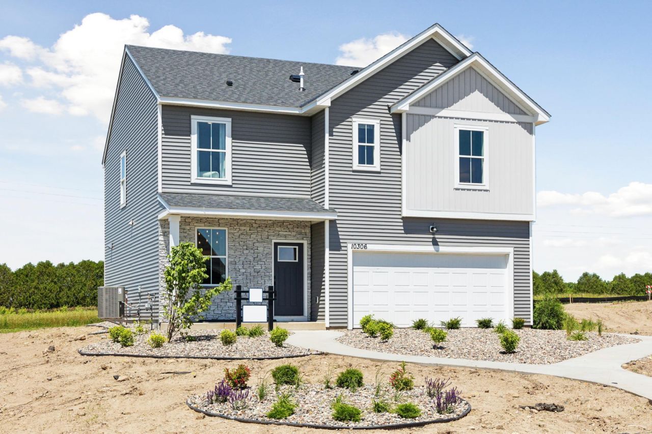 12564 Erskin Street Ne, Blaine, MN 55449 Main Photo