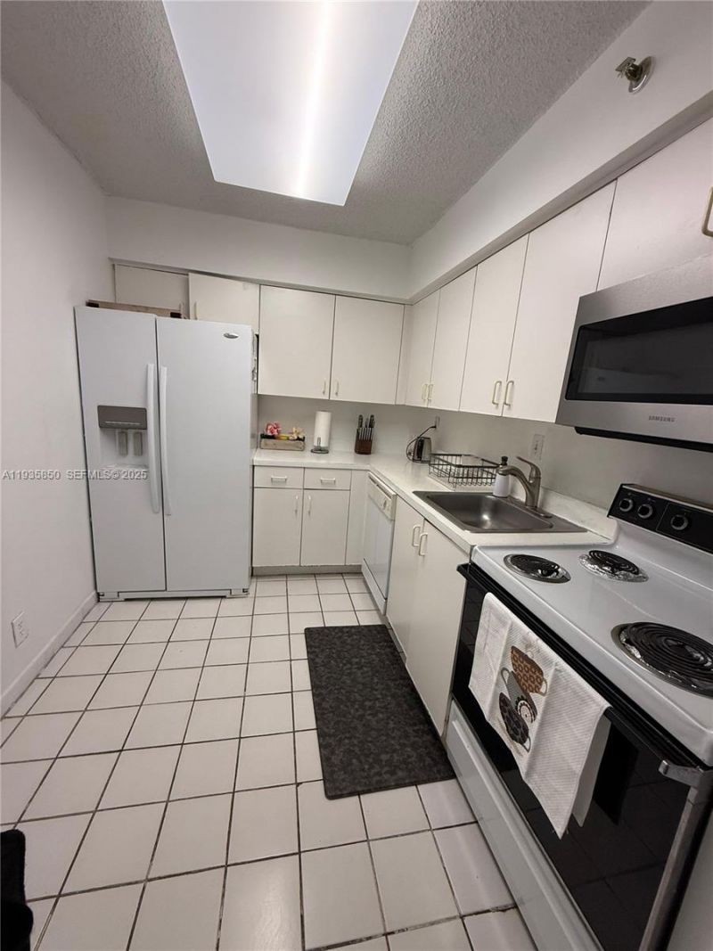 3300 NE 192nd St, Unit 808, Aventura, FL 33180 Photo