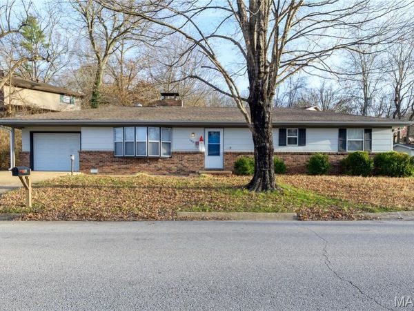 1401 Hull Valley Drive, Waynesville, MO 65583