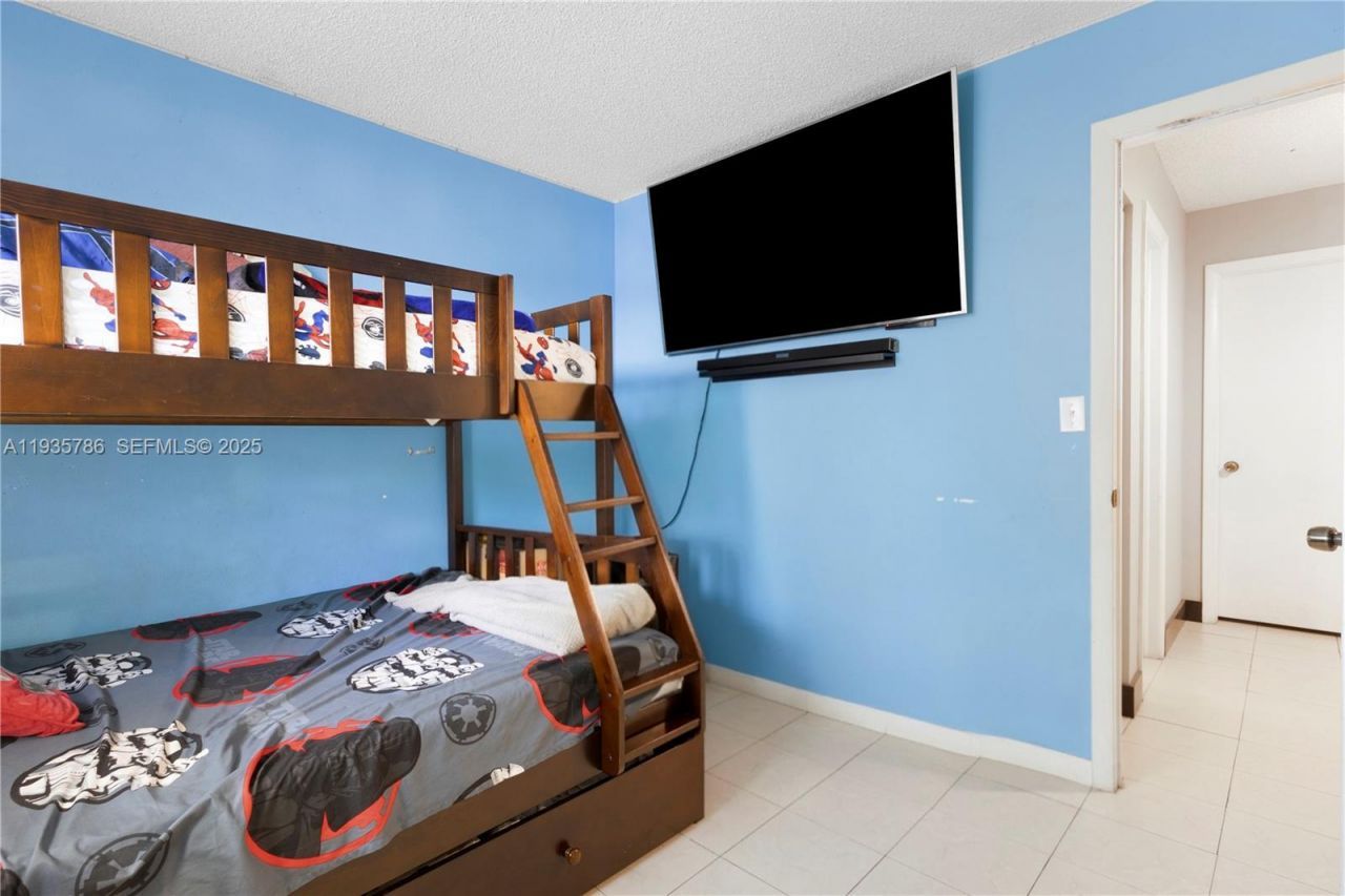 8262 NW 5th Ln, Unit 392, Miami, FL 33126 Photo