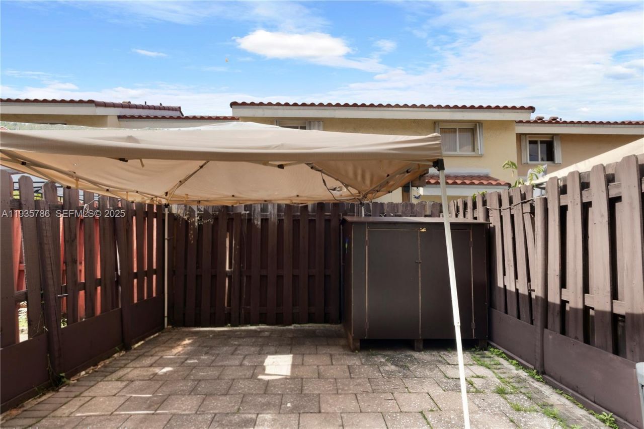 8262 NW 5th Ln, Unit 392, Miami, FL 33126 Photo