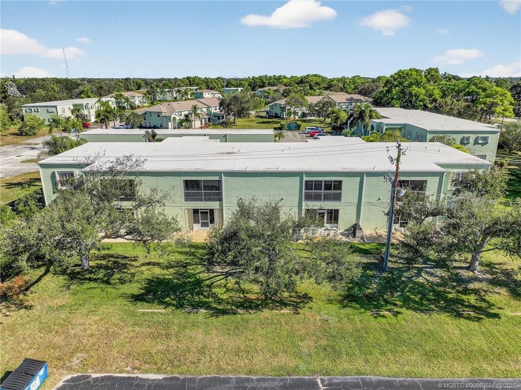 2084 SE Wild Meadow Circle, Unit 2084, Port Saint Lucie, FL 34952 Photo