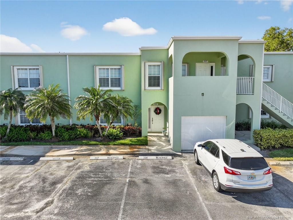 2084 SE Wild Meadow Circle, Unit 2084, Port Saint Lucie, FL 34952 Photo